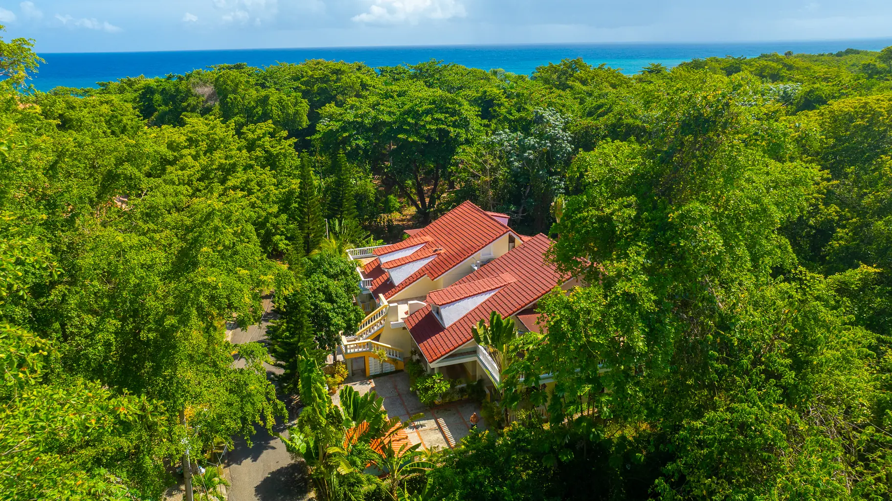 Casa Estrellas Mirabal — Villa mit Pool in Perla Marina, Cabarete, zum Verkauf als laufender Vermietungsbetrieb (1)